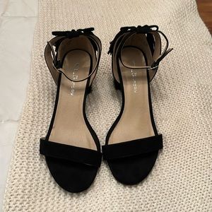 EUC! ✨ Chinese Laundry Black Mini Heels